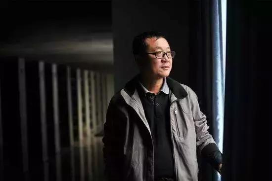 刘慈欣写的哪个恐龙是地球主宰,刘慈欣科幻小说地球大炮