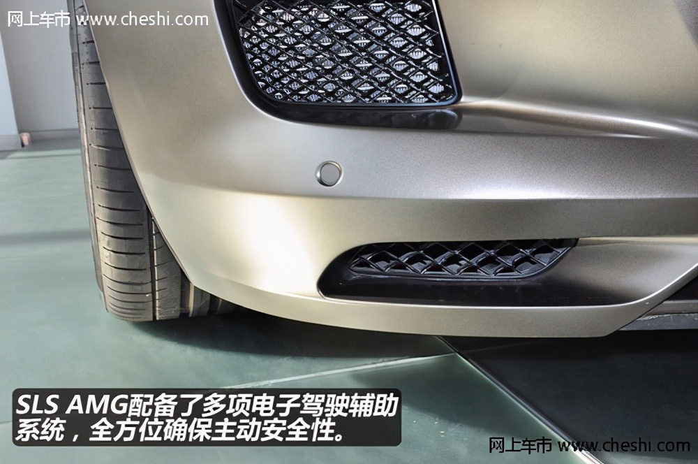巅峰极速奔驰slsamg性能图,奔驰slsamg
