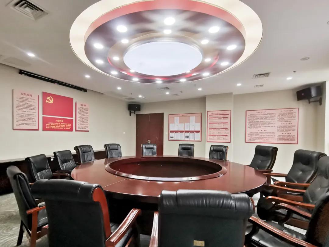 南昌市优秀共产党员表彰,江西洪都中医院书记