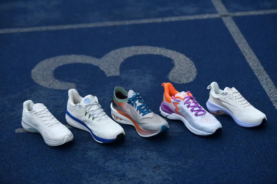 361飞飚跑鞋顶级跑者,初跑者跑鞋推荐361