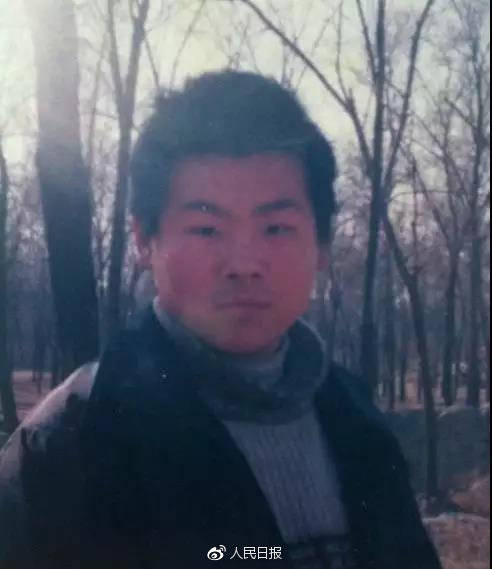 岳云鹏郭德纲大多少岁,岳云鹏14岁郭德纲26岁