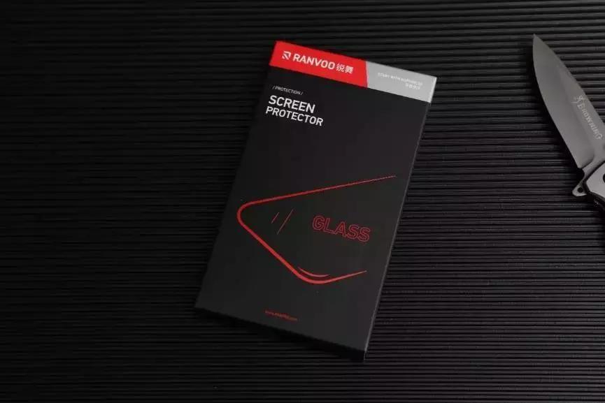 iphone最好贴什么样的钢化膜,iphone13钢化玻璃膜