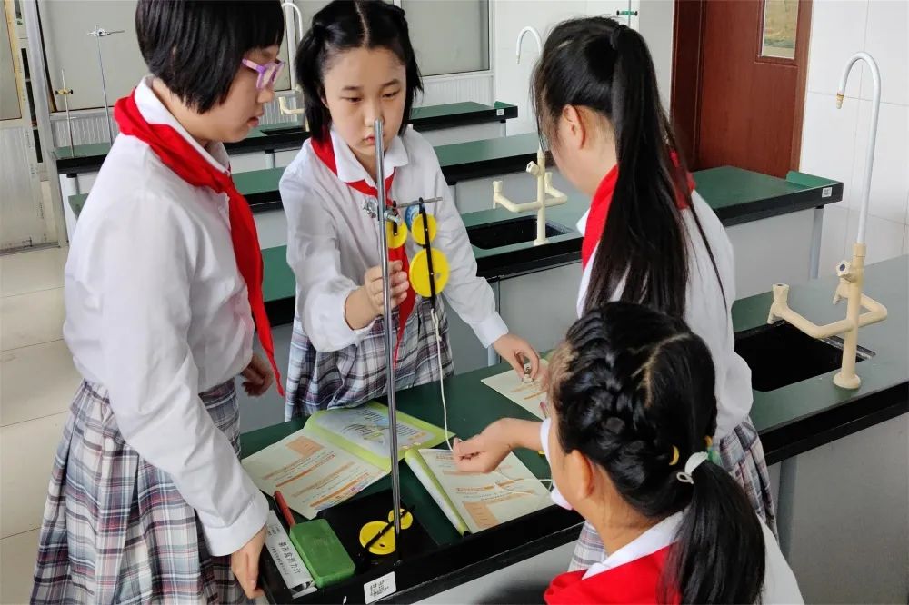 课后服务提质增效|莒县二小：“经典诵读+”，为“正雅”少年培根铸魂