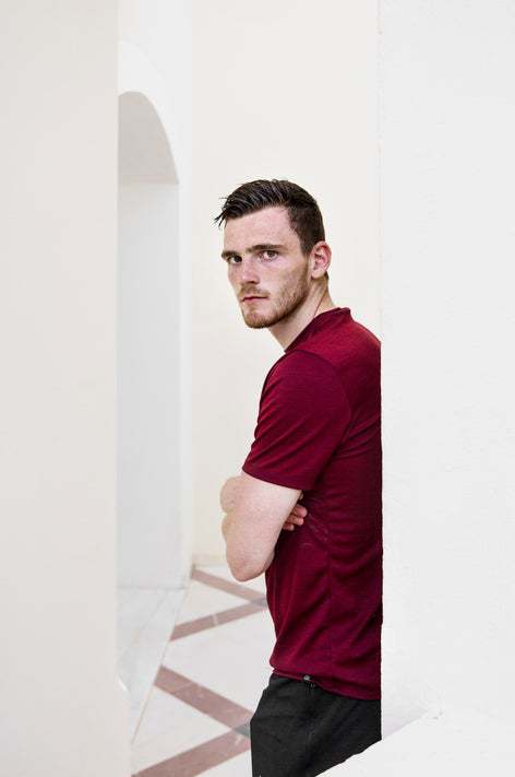 利物浦跑不死亲笔：爸妈劝我考大学，我却为了踢球当售票员