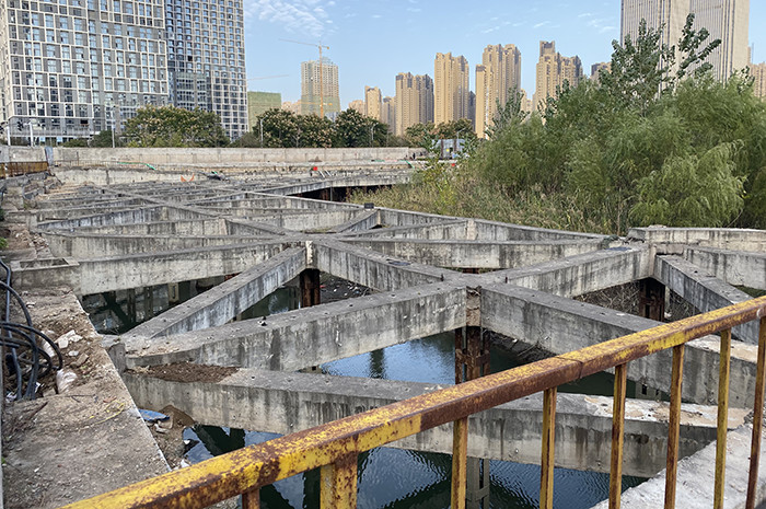 四新利好！华氏烂尾工程疑似复工，运邦地产有望接手建四新中华城