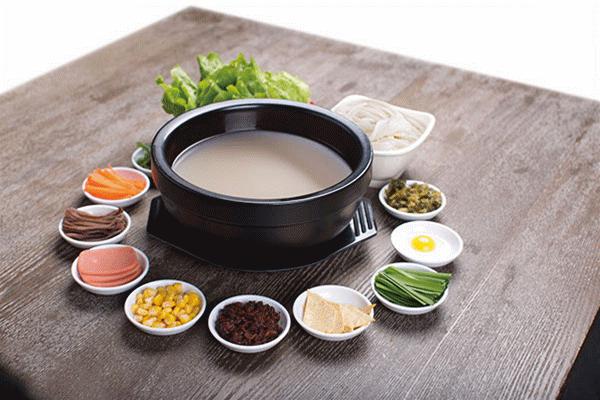 正宗云南十秒到过桥米线,历经岁月沉淀的美