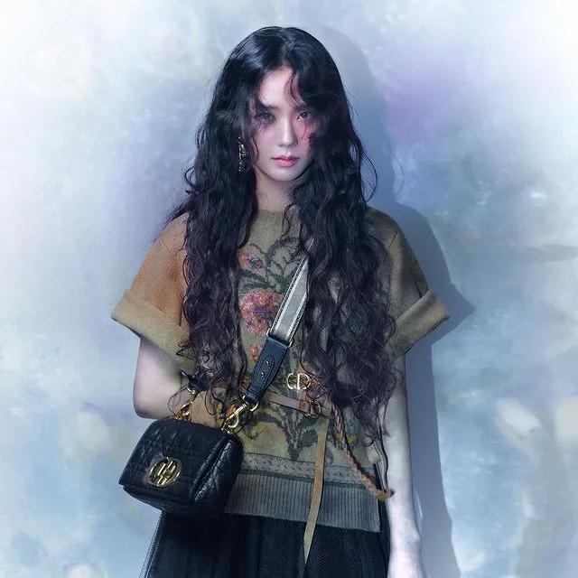 迪奥官宣金智秀全球双线大使,亚洲唯一迪奥代言