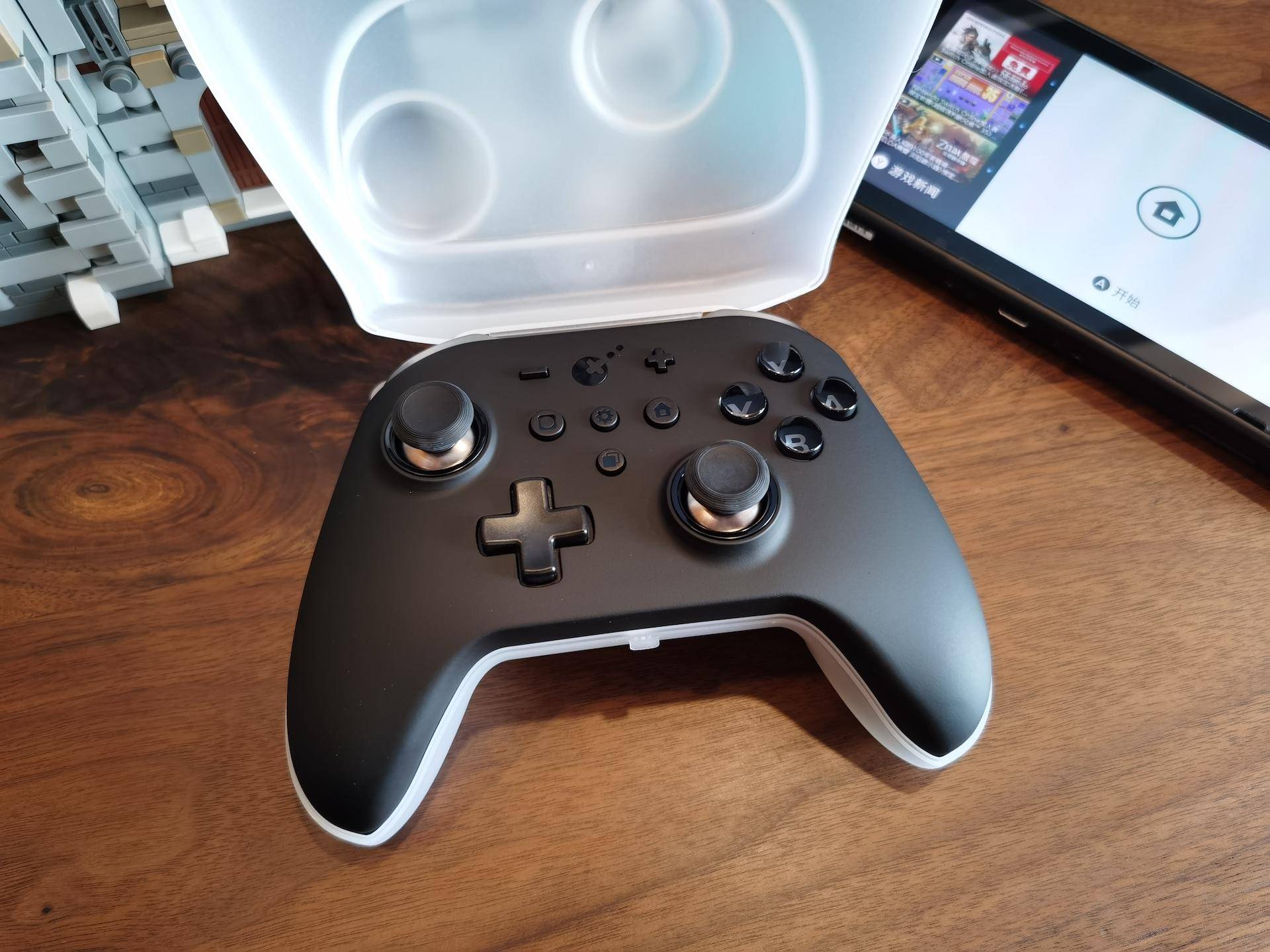 switch手柄对比谷粒金刚手柄,switchpro手柄淘宝200多