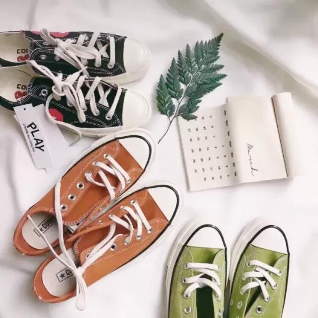 穿不了高跟鞋和硬底鞋,穿不了高跟鞋穿裙子搭配什么鞋