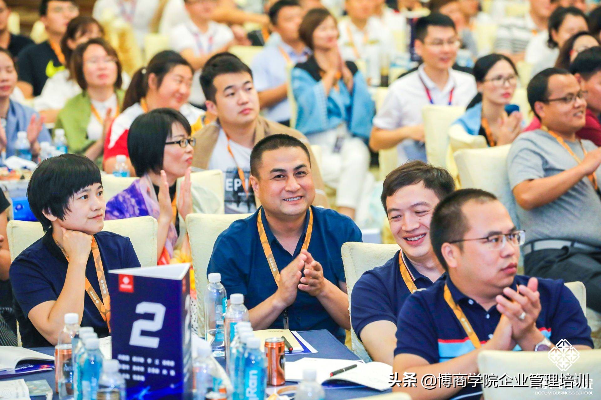 杨石头现场教你怎么做营销,杨石头谈立体营销