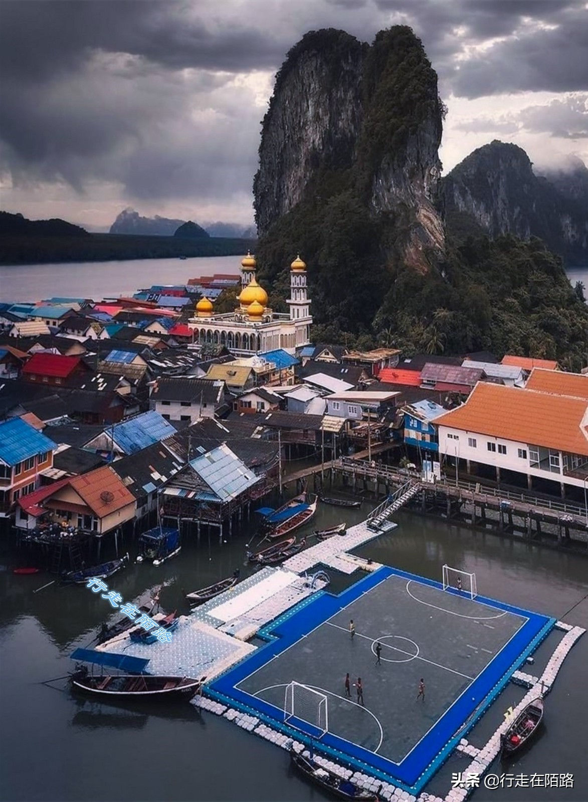 泰国回民村,泰国踩高跷