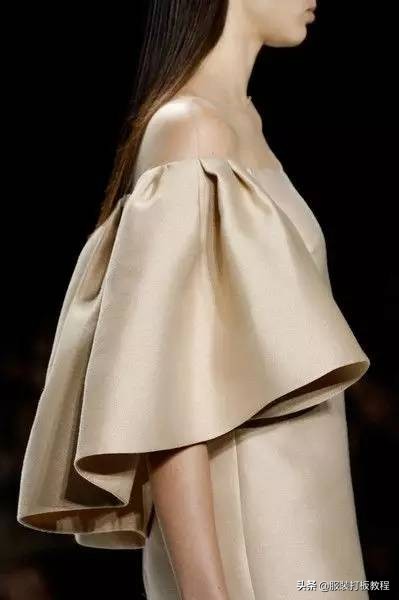 亚麻衣服一般多少钱,衣服亚麻材质