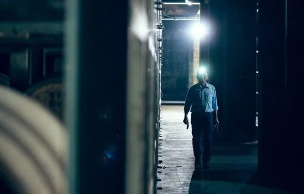 一间被严重忽略的台湾酒厂,今天就从它的木桶修复大师跟你聊起