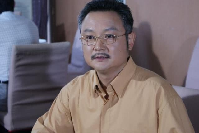 欧阳奋强的婚姻生活,18岁遇见初恋25岁与初恋步入婚姻