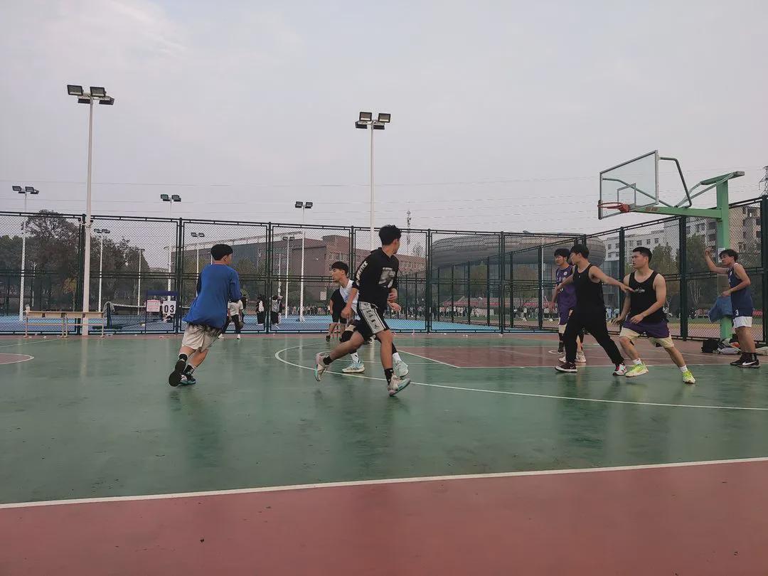 信阳学院破不破,信阳学院鼎盛