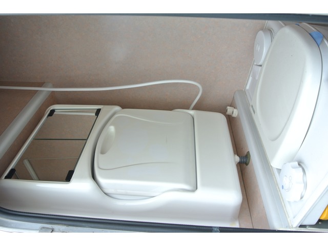 丰田海狮c型四驱房车,二手丰田海狮房车