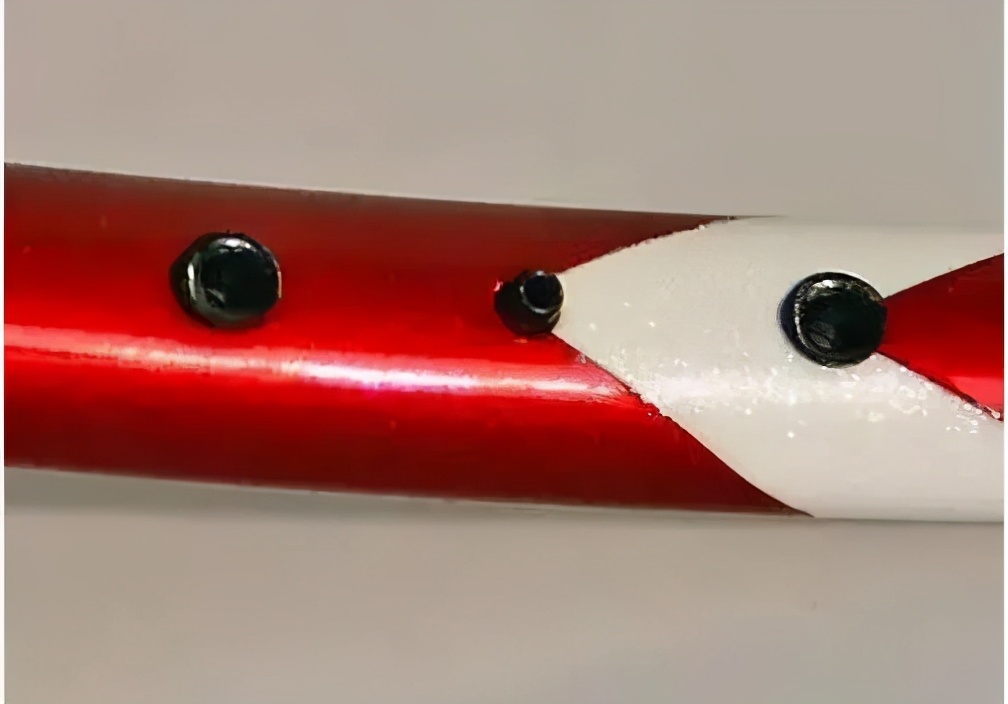 胜利羽毛球拍辨别真假,胜利羽毛球鞋真假辨别