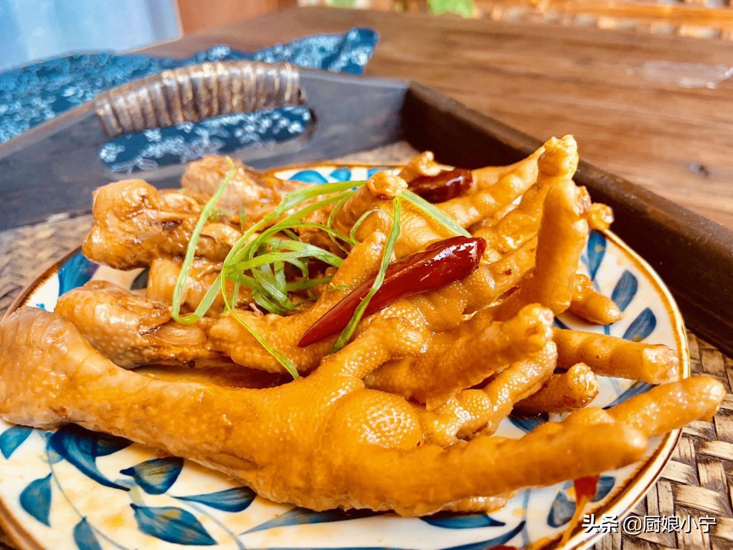 *鸡做**爪多加这一步，软烂不破皮，一口一个吸溜着吃