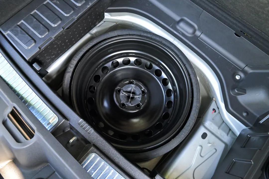 二手奔驰glk300值得买吗,十万左右二手suv奔驰glk300