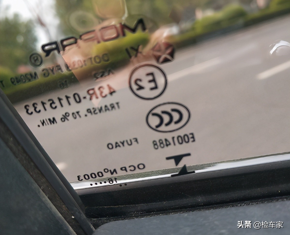 经典款大切诺基越野车,大切诺基越野最好的车型