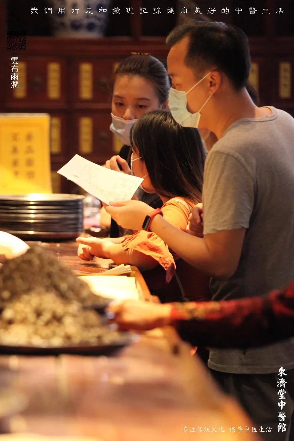 眼睛干嗓子干鼻子干吃什么药,眼睛干嗓子干大便干怎么回事