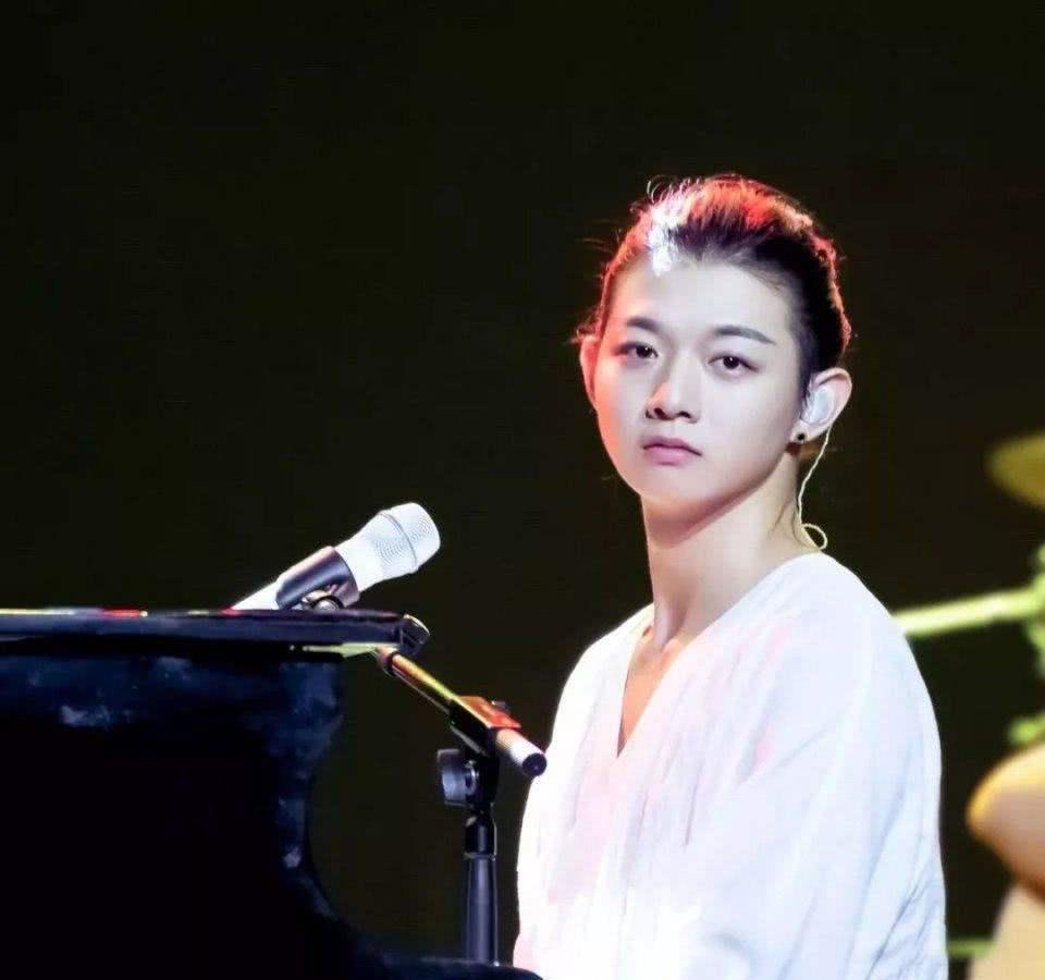 盘点近7日跌落神坛的明星,如今跌落神坛的18位明星