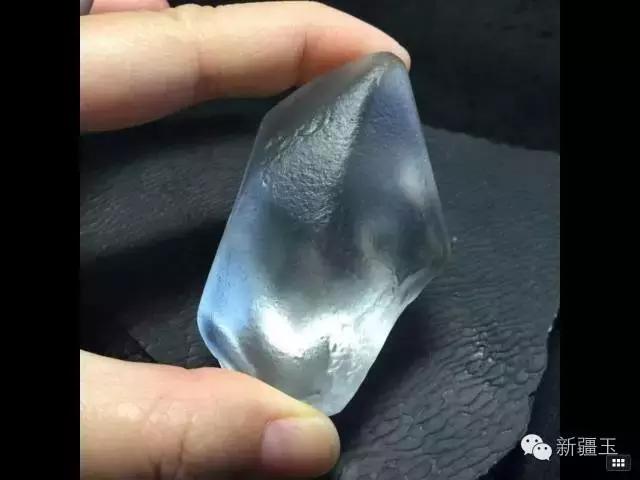 戈壁和田玉碧玉市价,新疆和田玉白玉的分布地域