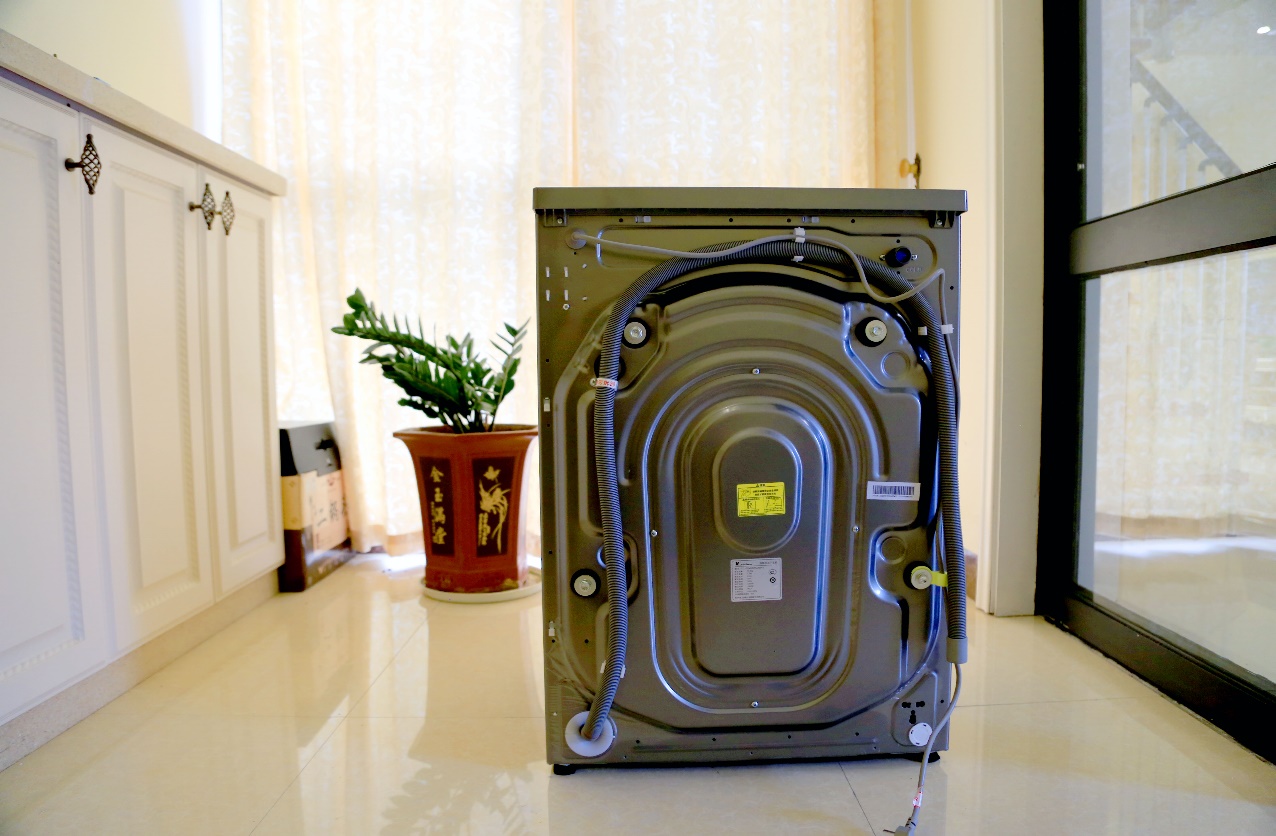 小天鹅水魔方冷水洗洗衣机怎么样,td100q61y小天鹅水魔方滚筒洗衣机