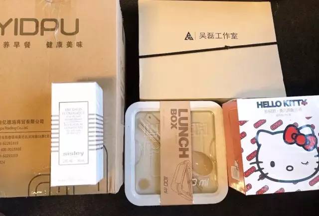 明星春节时期送礼物,明星春节礼物推荐