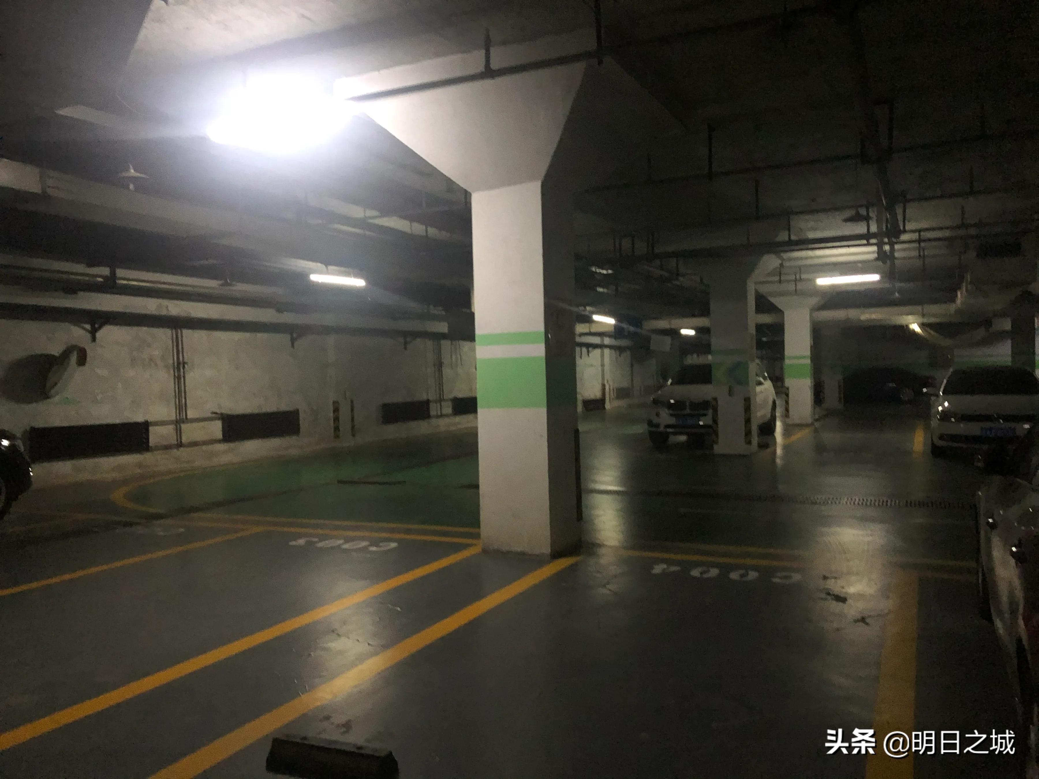 在长春1700一个月租房子贵么,一年2000块租车位