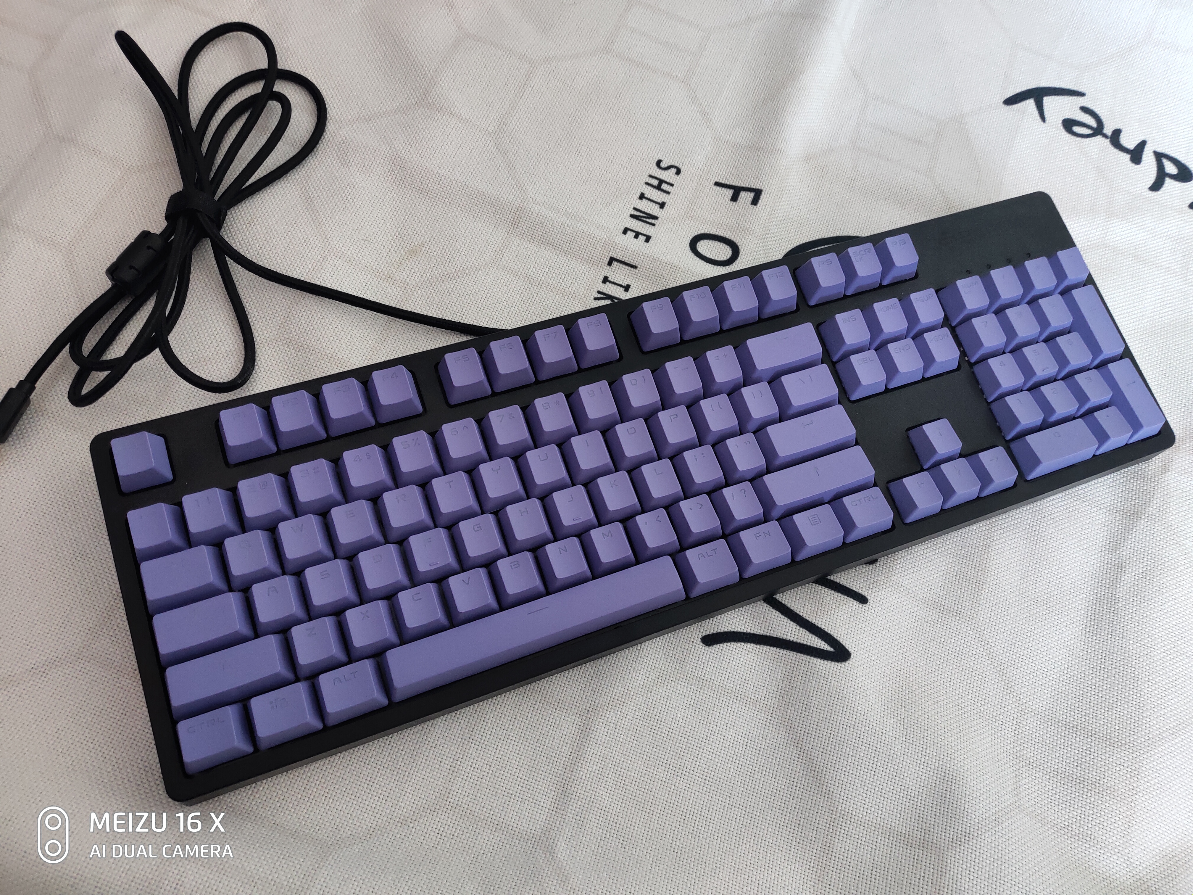 机械键盘樱桃轴与普通轴的区别,入坑机械键盘哪种轴好