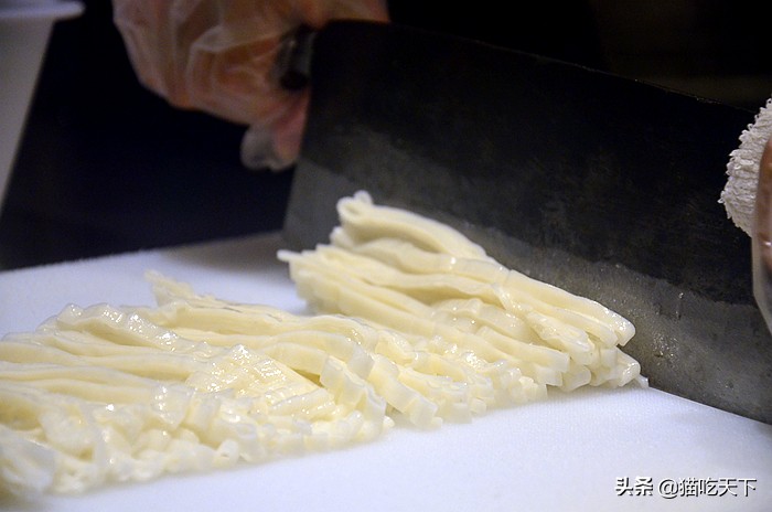 不用去闽南就可以吃的月饼,不用去广州就能喝到潮汕的海鲜粥