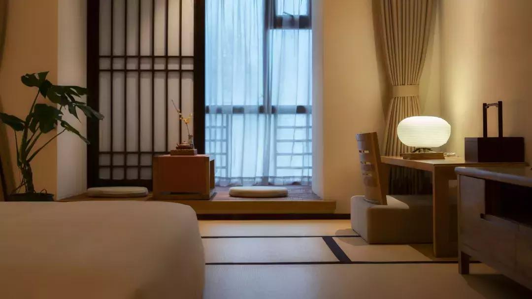 乌镇住宿哪里最好,乌镇住宿是住景区内好还是外面好