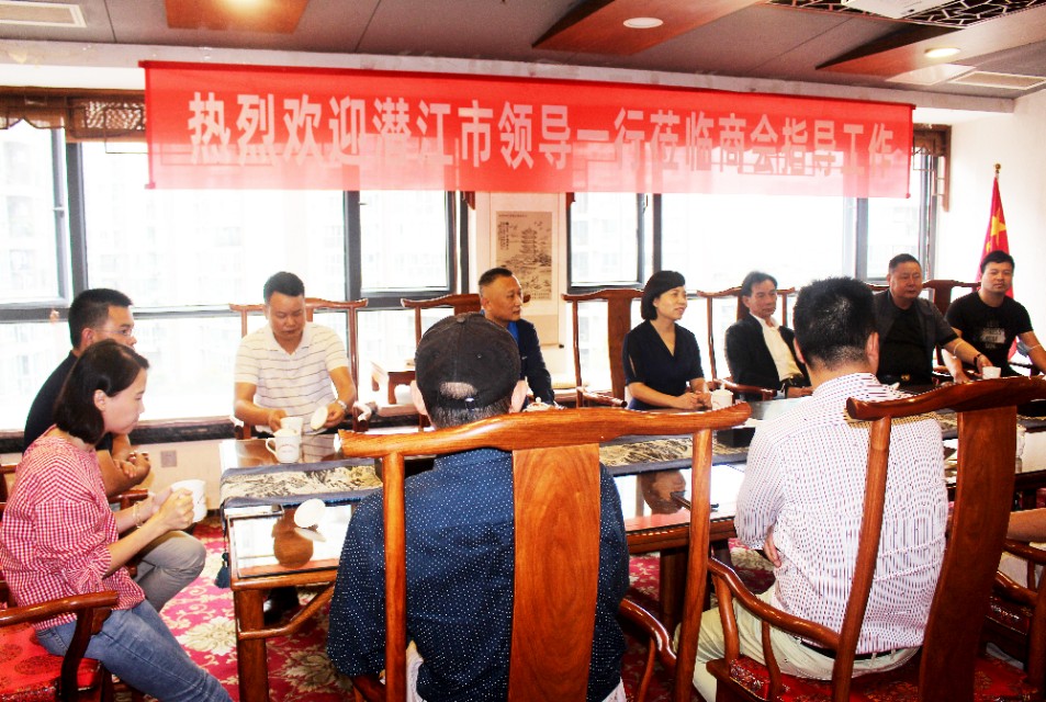 静松播报｜潜江市委常委王玉梅一行到访四川省湖北商会