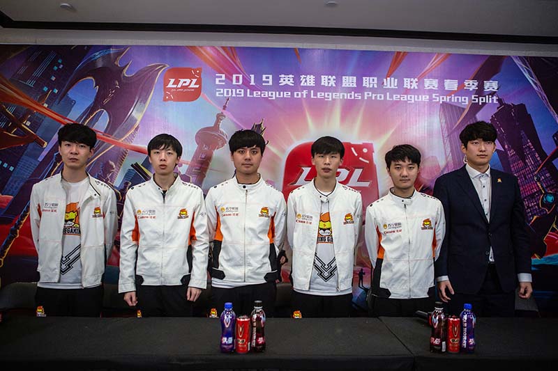 官博疯狂暗示,官博辟谣阵容