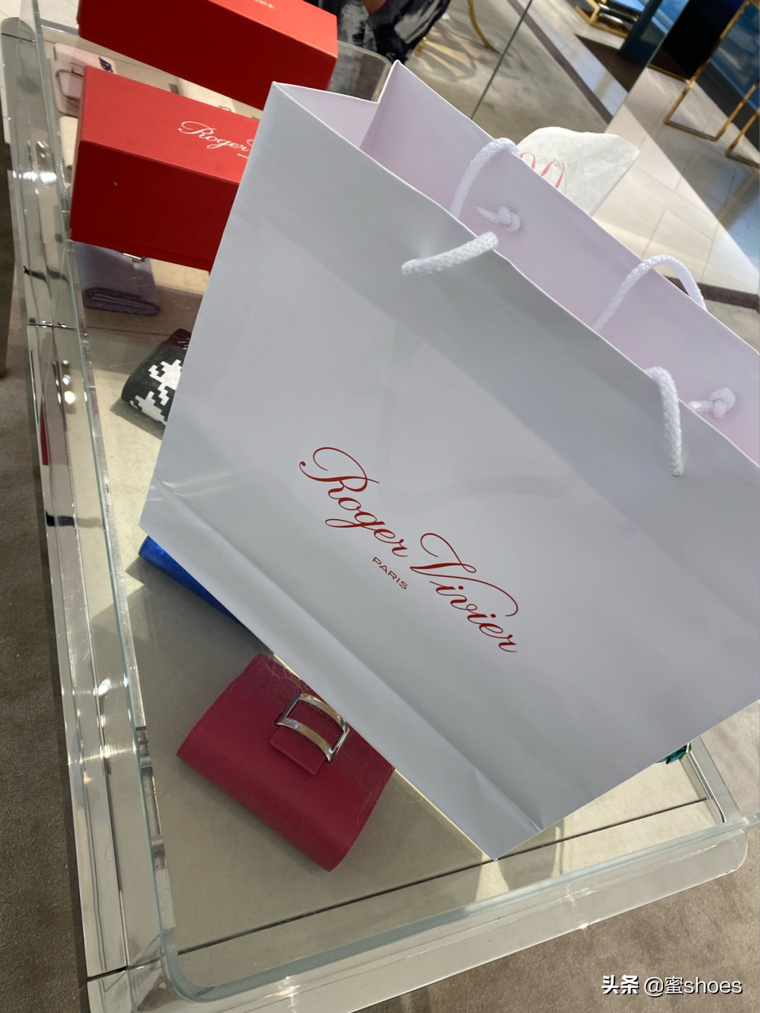 rv方扣高跟鞋正品,rv方扣漆皮高跟鞋黑色