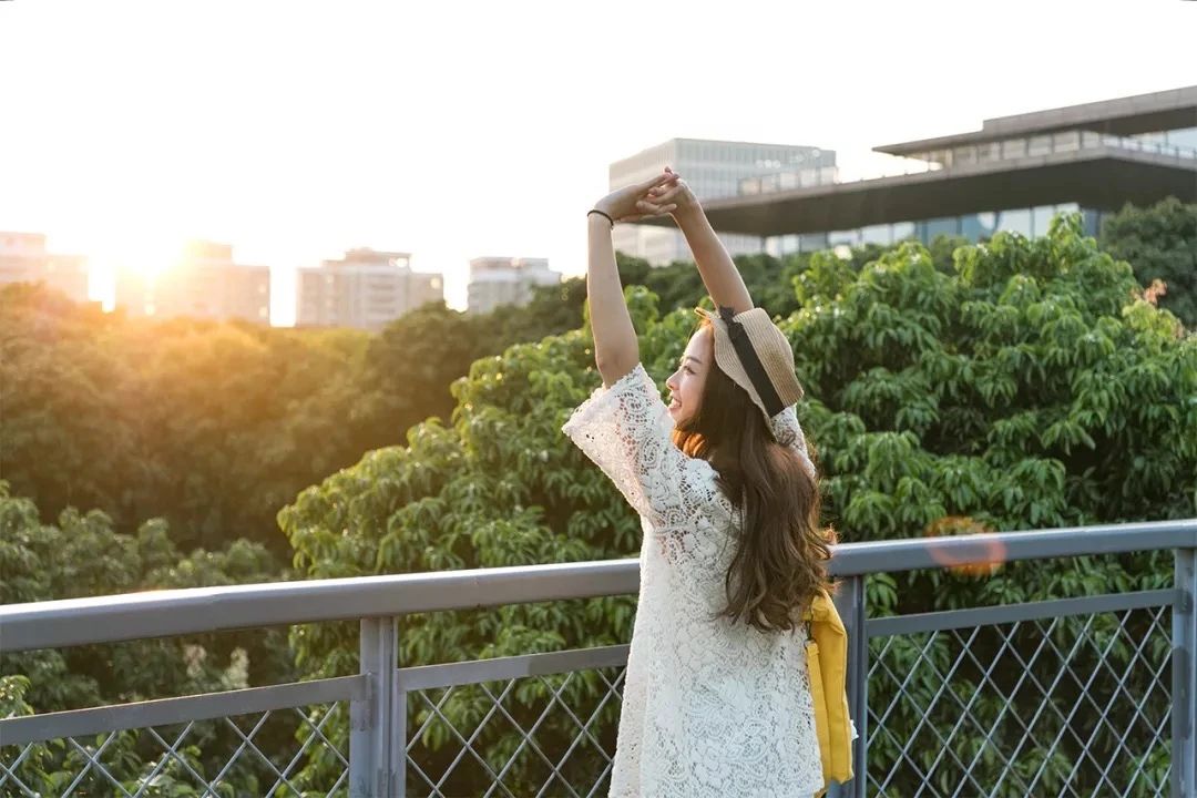 坐11号线去深圳看海,11号线碧海湾看海