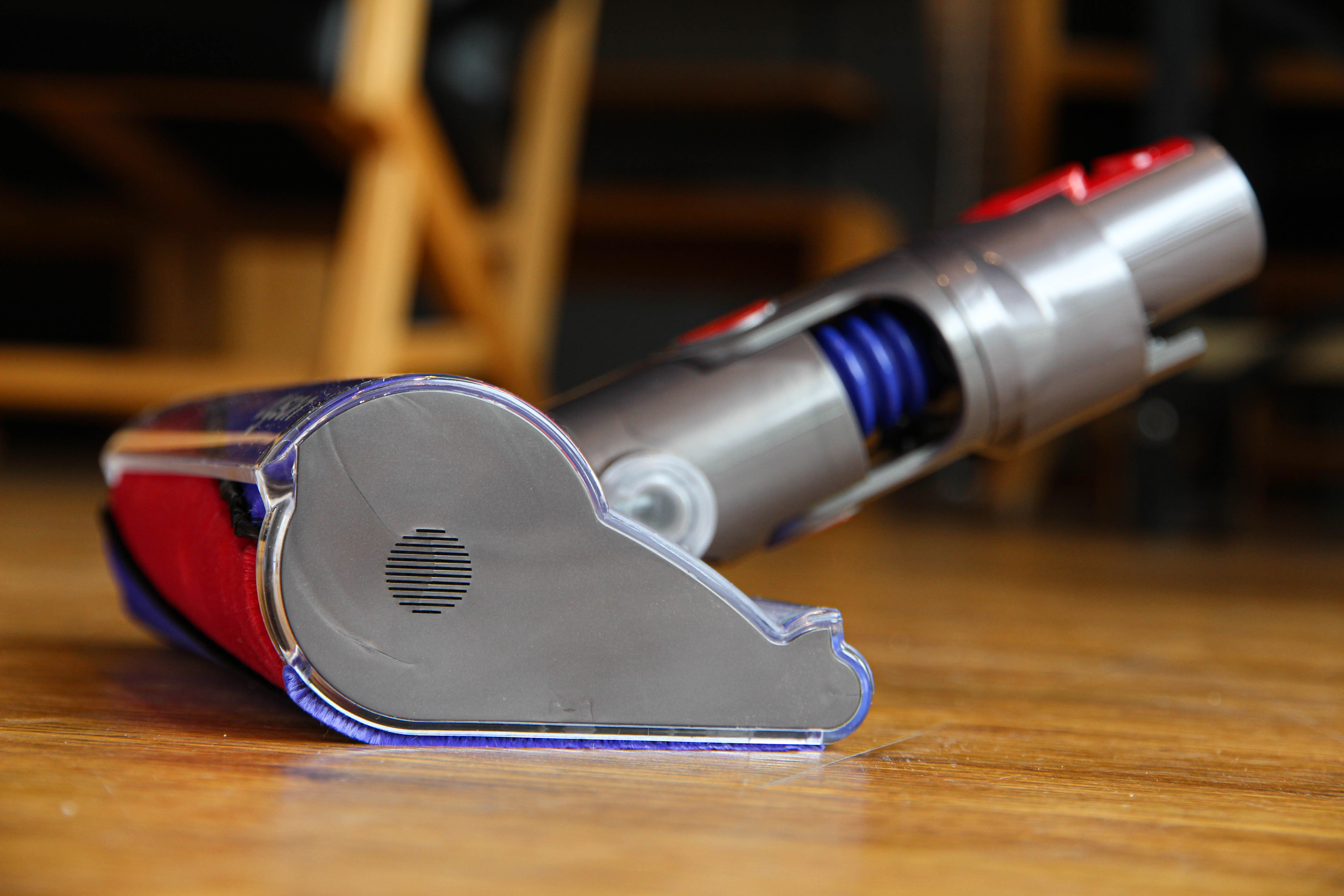 戴森吸尘器v8开箱全过程,戴森吸尘器v8fluffyorigin