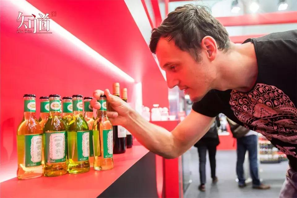 马应龙老字号口红,马应龙痔疮膏产品