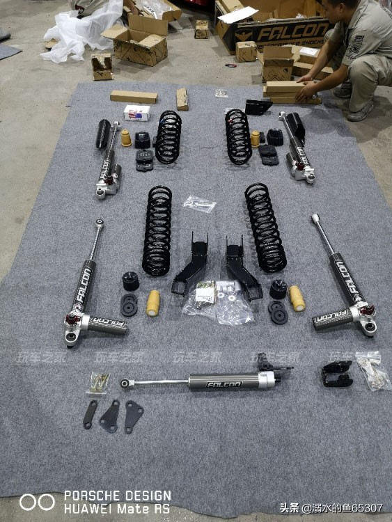 最新款顶配牧马人提车,24款加版牧马人提车