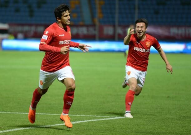 国足归化球员迎来新突破,国足即将迎三大强援