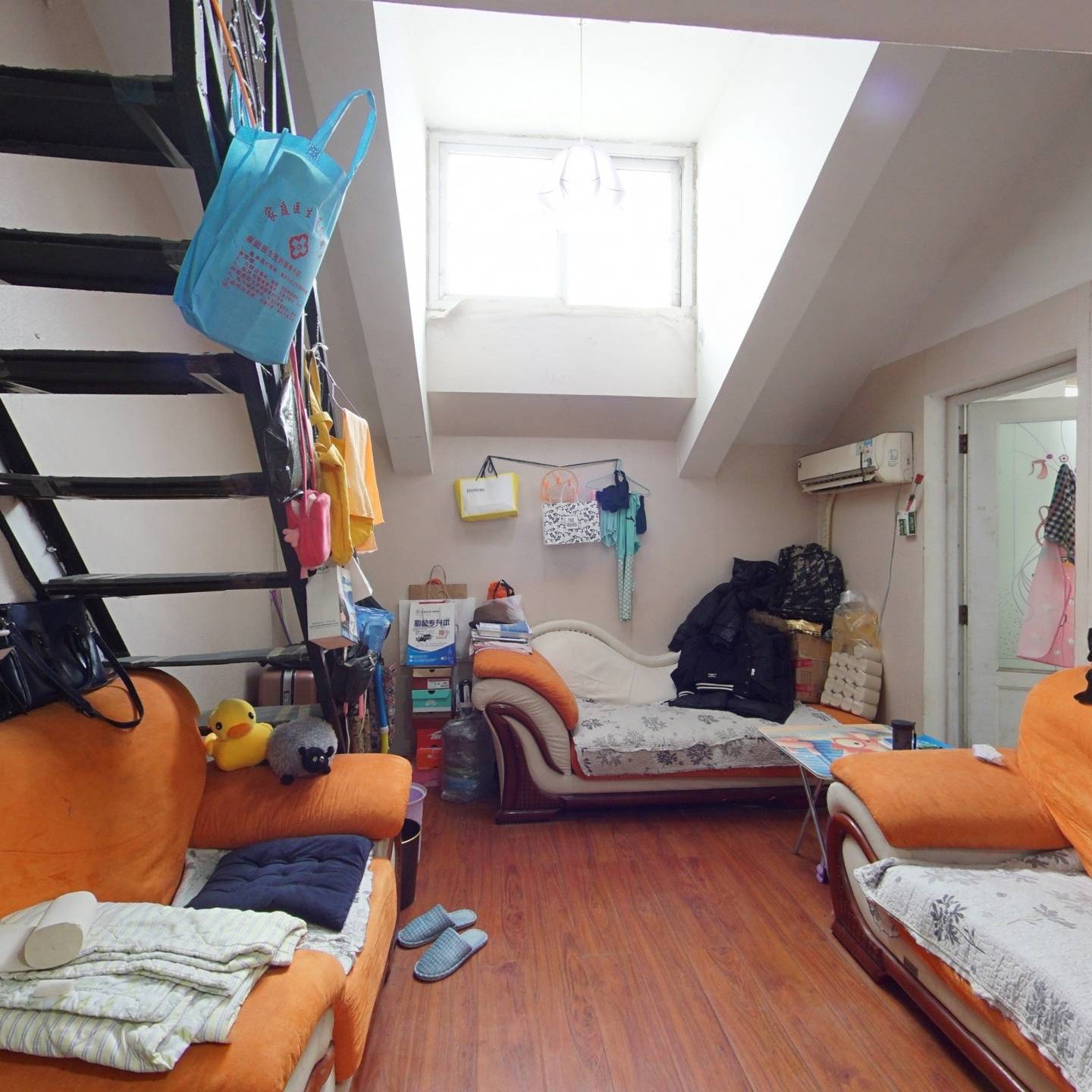 中国乌克兰混血双胞胎最新视频,6年前广东小伙娶乌克兰美女