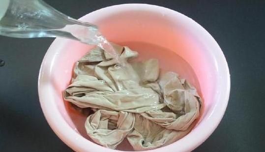 新袜子刚穿上会不会紧,新袜子刚穿特别紧