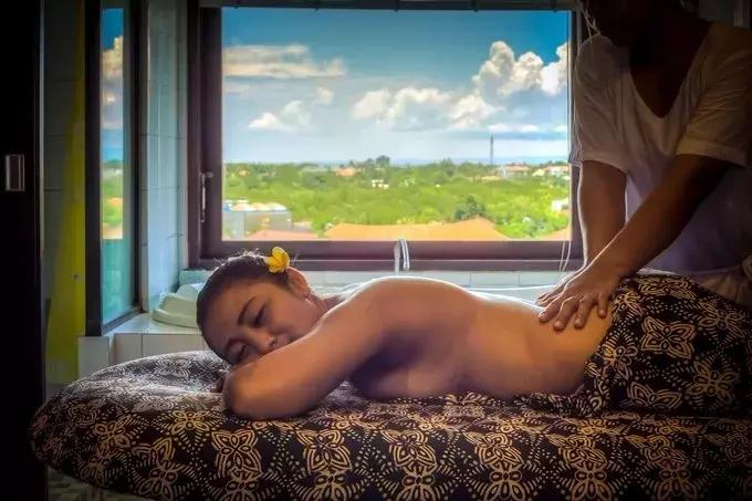 小艾种草：有一种治愈叫作在巴厘岛享受Spa