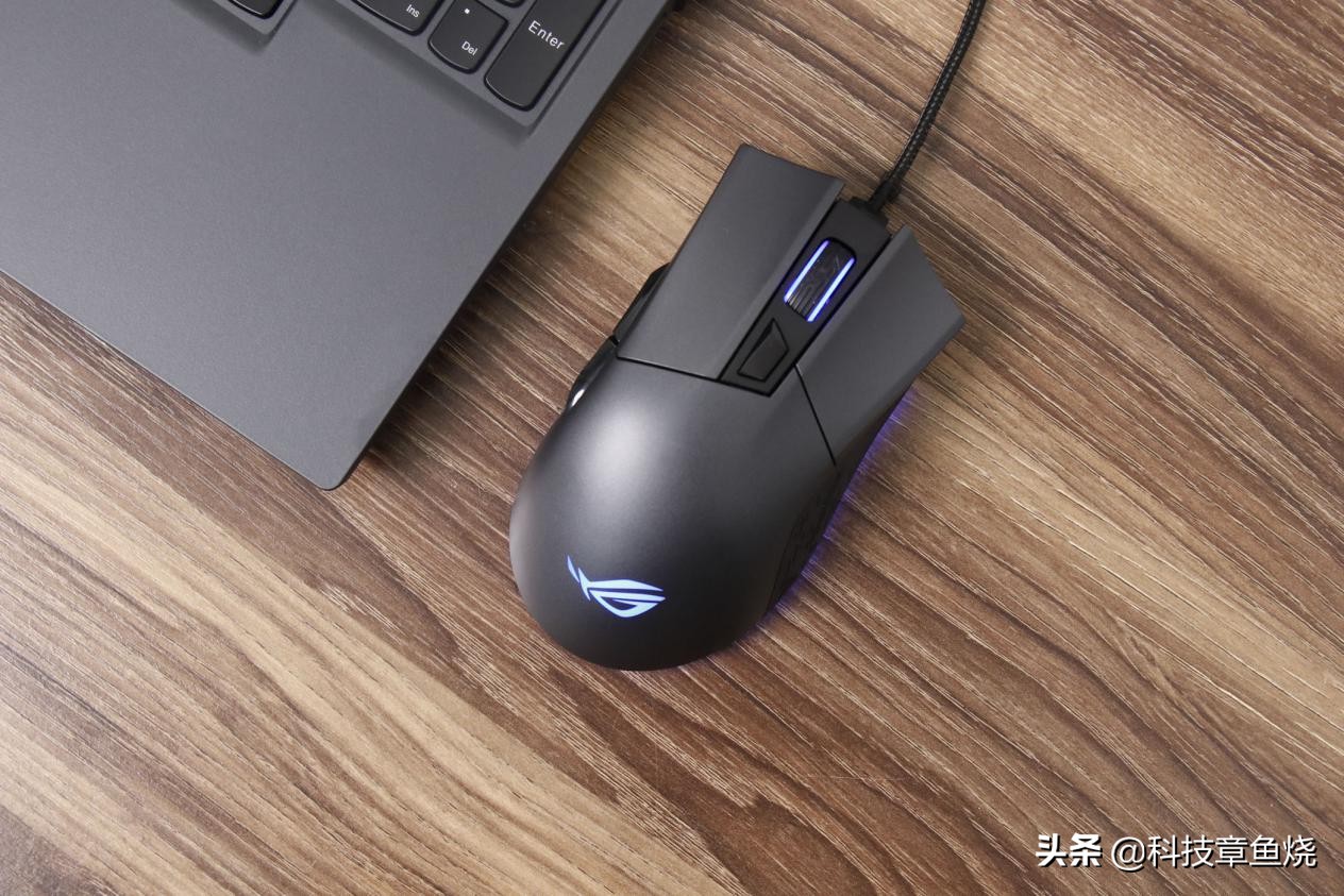 rog战刃打g2标准,rog战刃大g2经典版测评