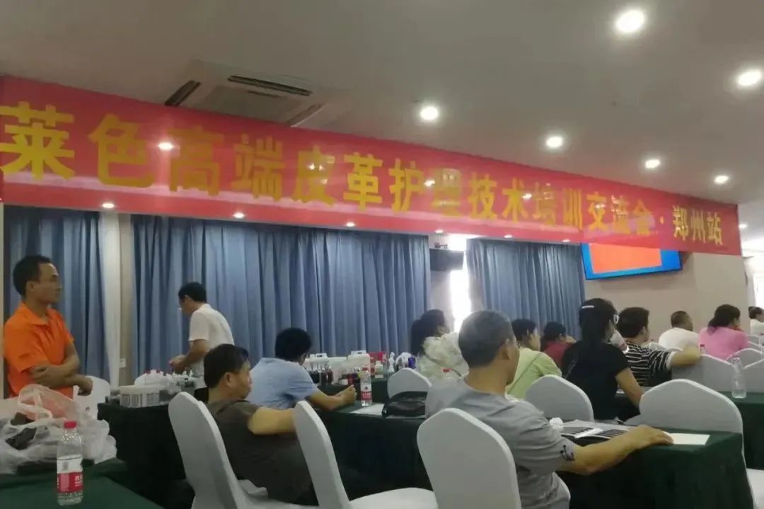 郑州90后男孩创业成功案例,郑州90后男孩创业干修鞋