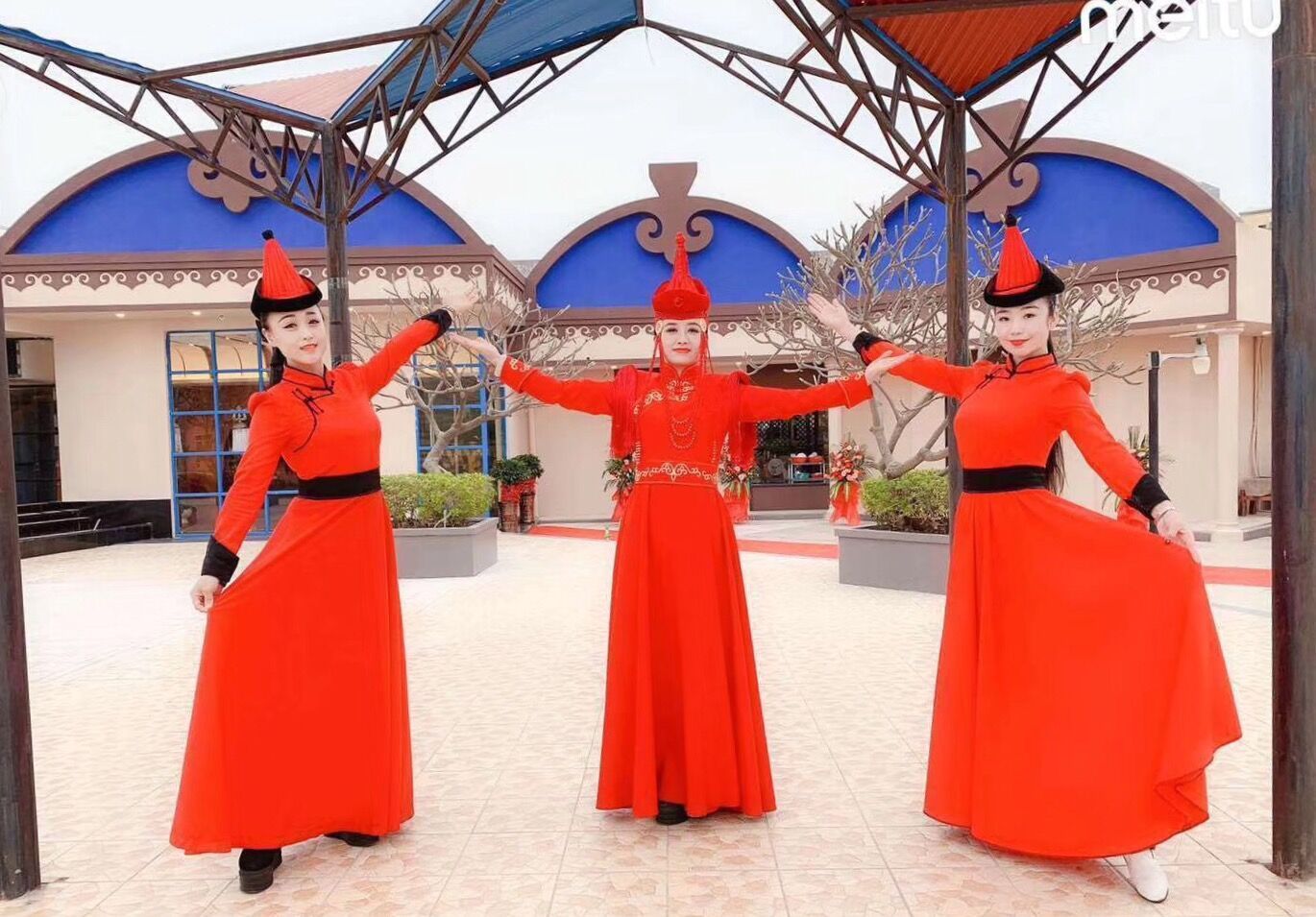 味觉盛宴第二届菜品交流圆满成功,蒙古晚餐品尝特色风味烤全羊