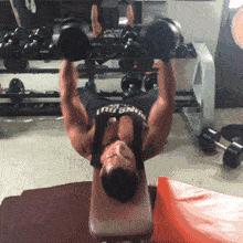 四个常用练胸技巧,4个经典的胸肌训练方法