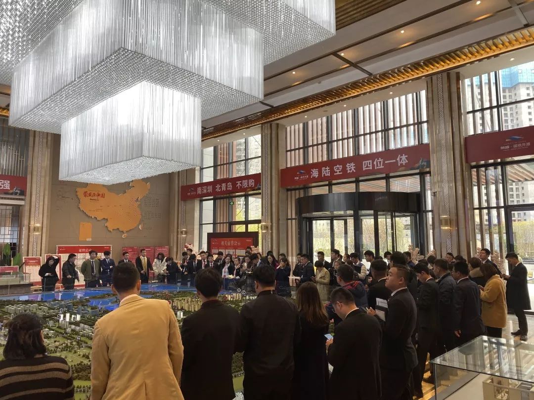 青岛荣盛锦绣外滩113平,青岛荣盛锦绣外滩项目简介