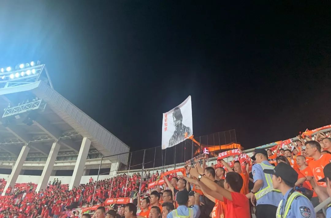 浼楀織鎴愬煄鎶楀嚮鐤儏瑙嗛,浼楀織鎴愬煄鎶楃柅鎯呭悓鑸熷叡娴庤繋鑳滃埄